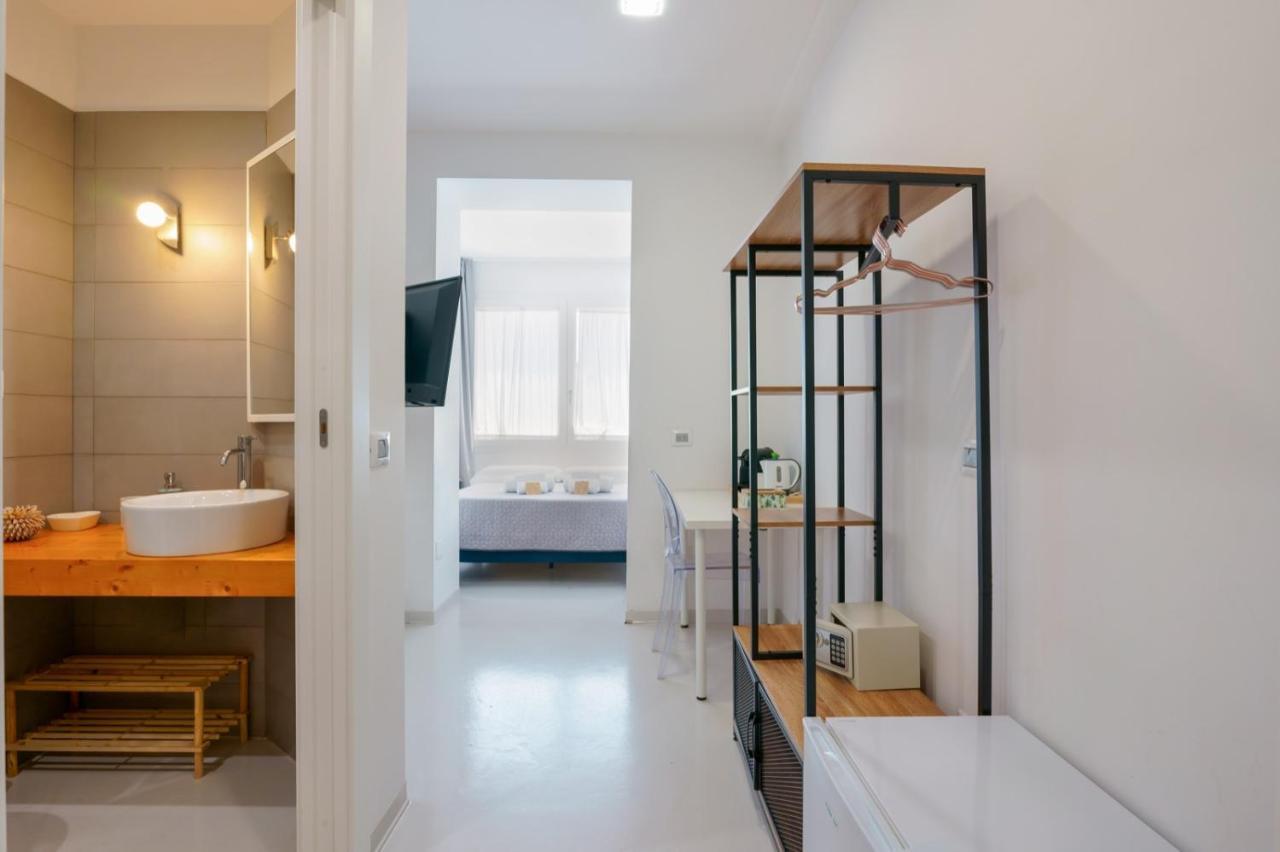 Lumiere Rooms - Eja Sardinia Кальяри Экстерьер фото