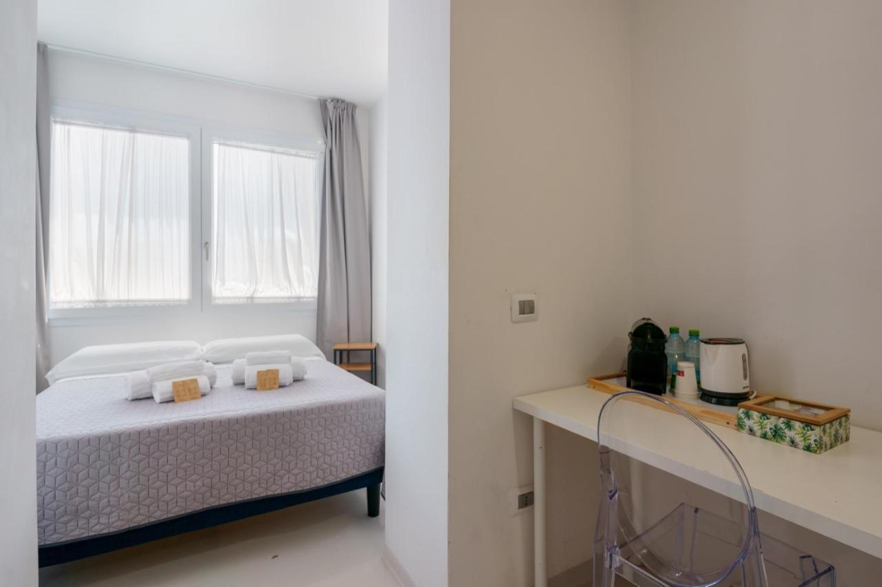 Lumiere Rooms - Eja Sardinia Кальяри Экстерьер фото