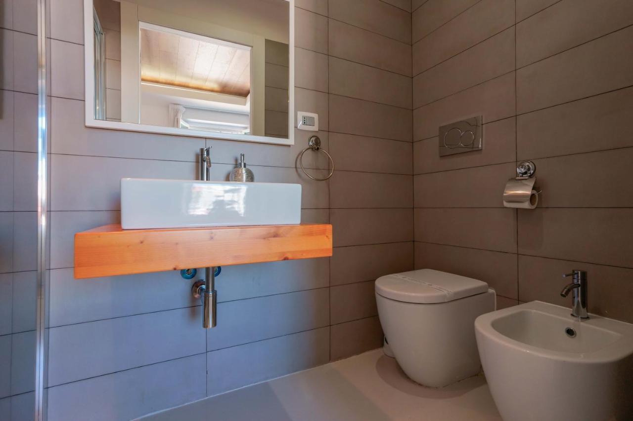 Lumiere Rooms - Eja Sardinia Кальяри Экстерьер фото