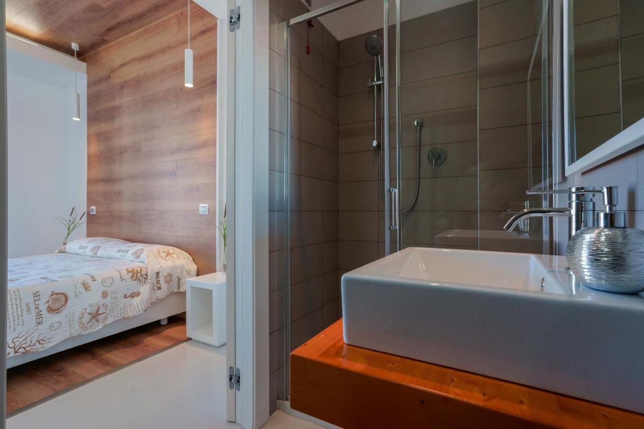 Lumiere Rooms - Eja Sardinia Кальяри Экстерьер фото