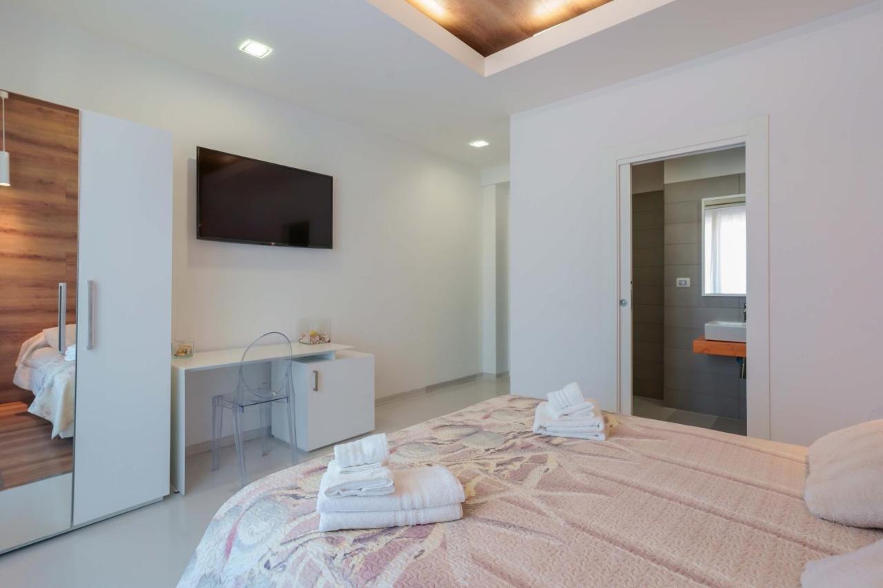 Lumiere Rooms - Eja Sardinia Кальяри Экстерьер фото